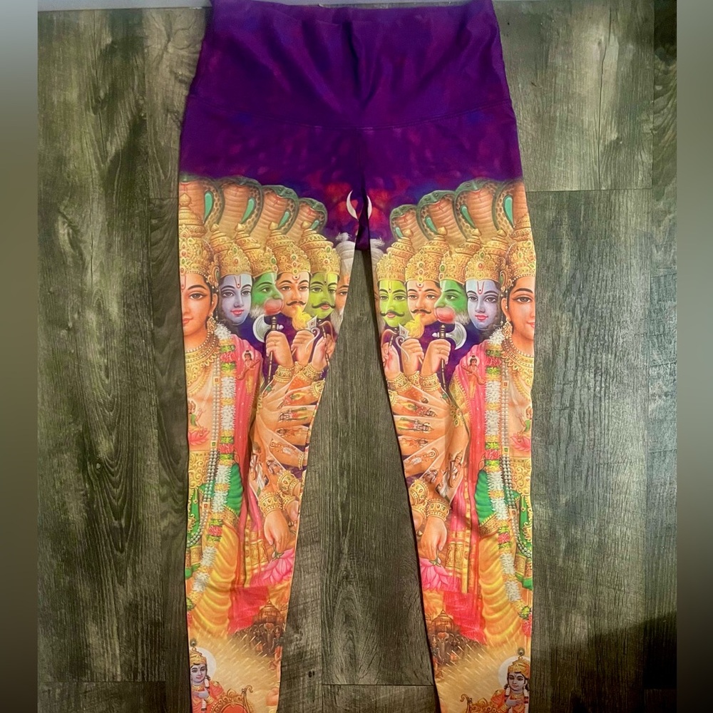 RARE HTF Om Shanti yoga leggings
